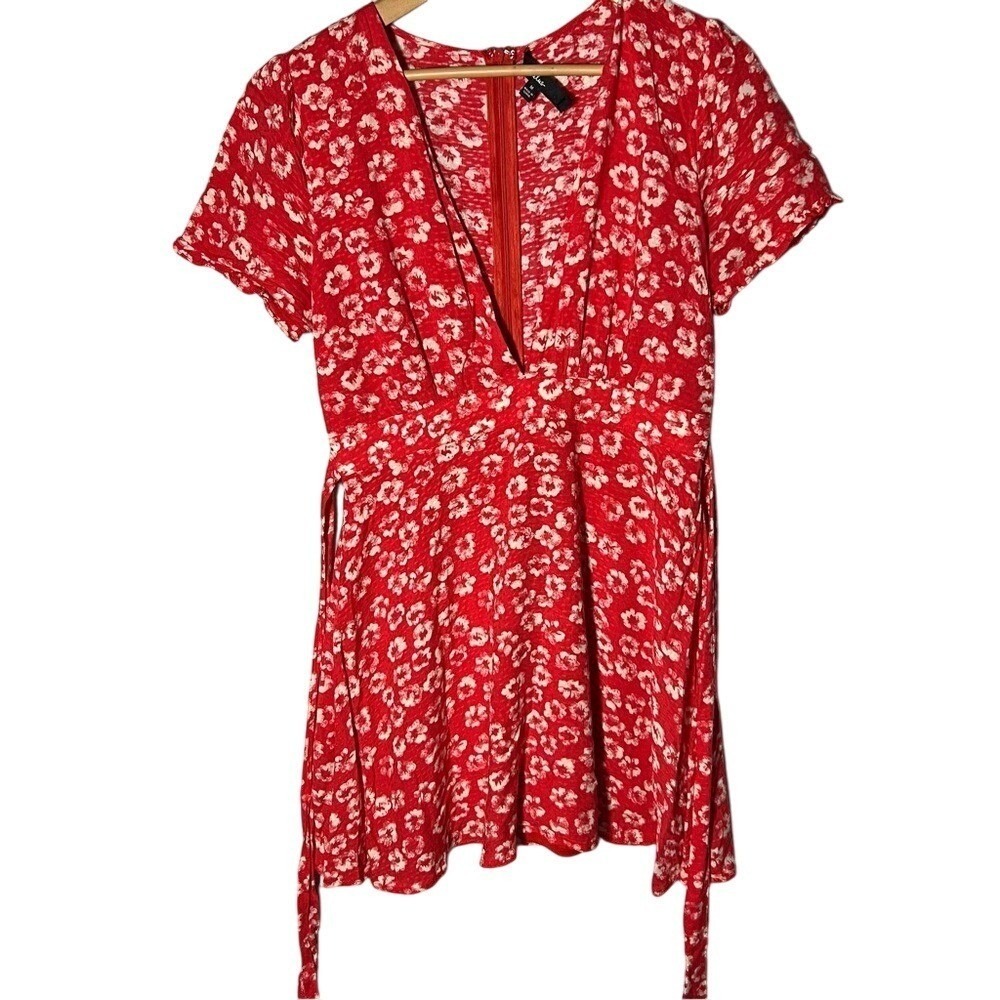 LULUs Floral Red and Pink Women's A Line Dress Size Medium